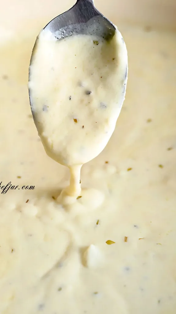 Best Creamy Garlic Butter Sauce for Tortellini
