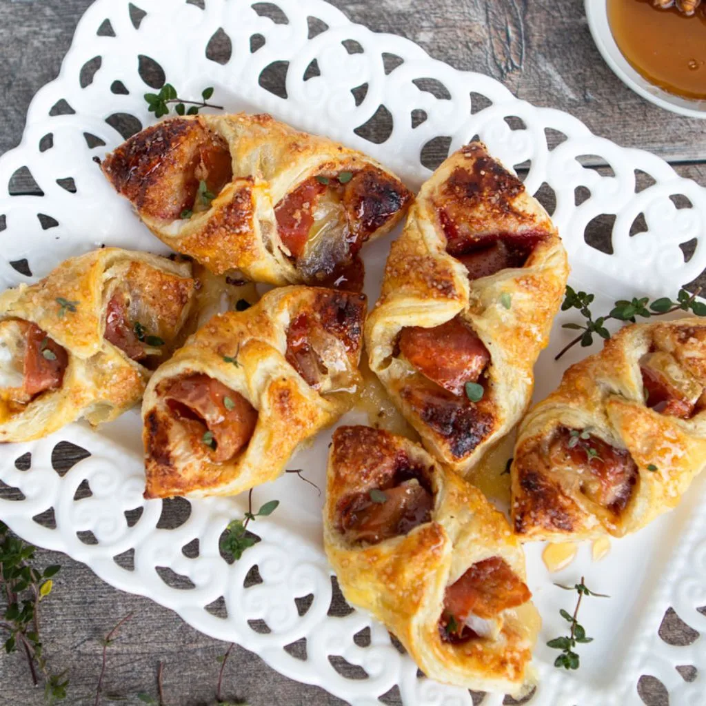 Prosciutto Wrapped Baked Brie Rolls Recipe